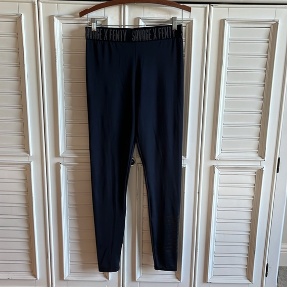 Savage X Fenty Black Logo High Waist Leggings M - Picture 2 of 6